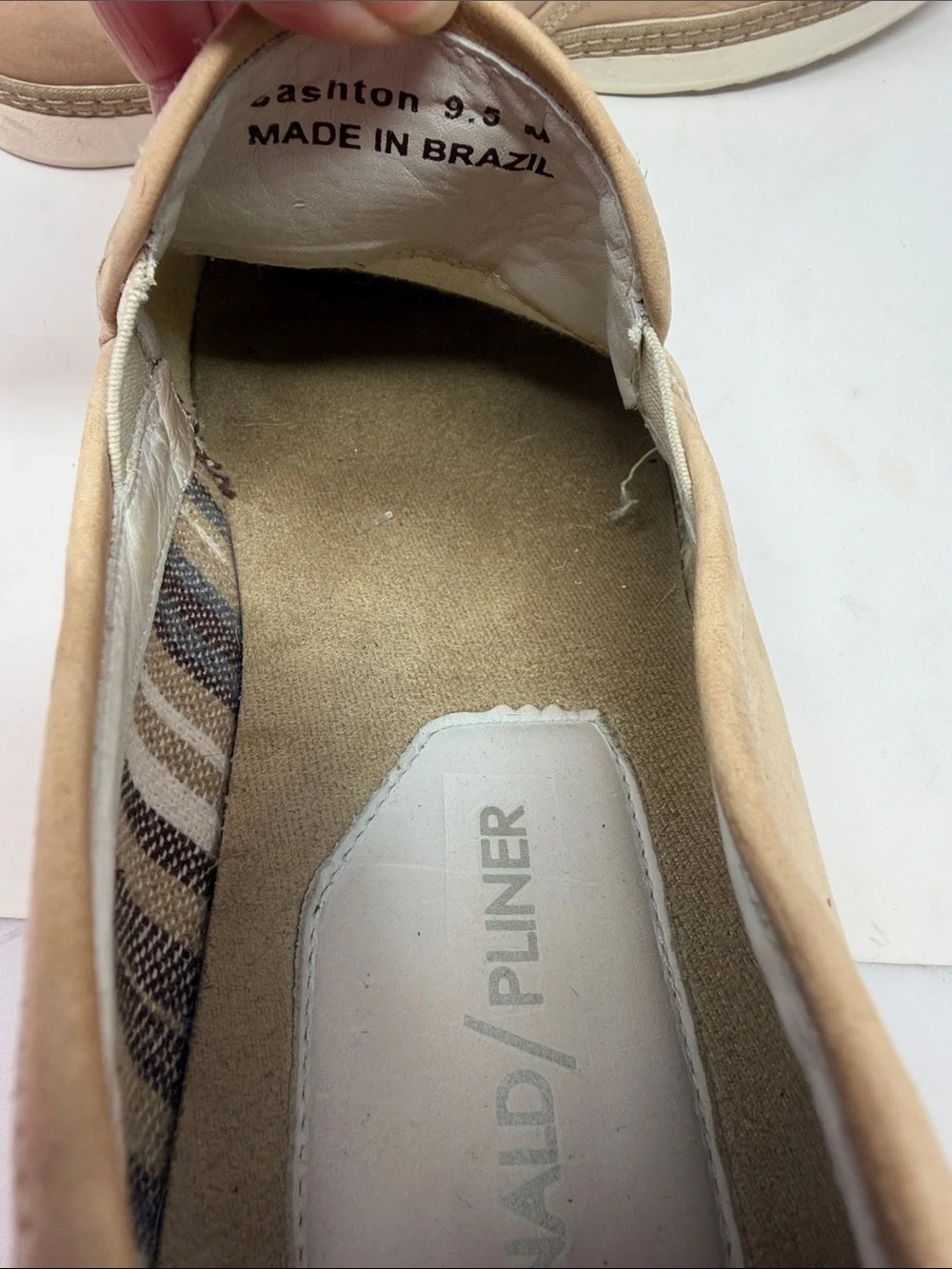 Donald J. Pliner Tan Suede Slip-On Casual Sneakers Men’s Size 9.5